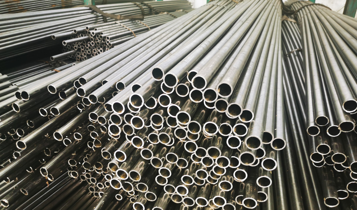 常年现货供应无缝钢管